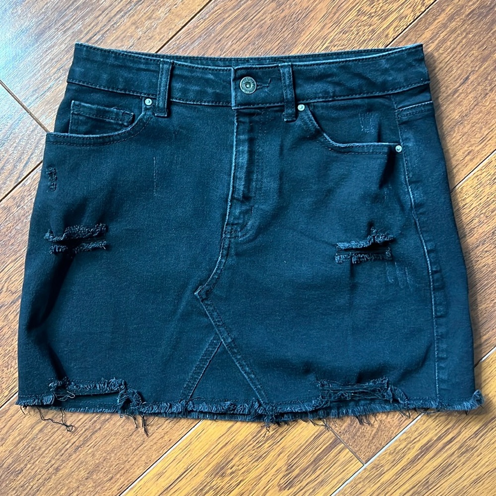 Wax Jean black distressed skirt